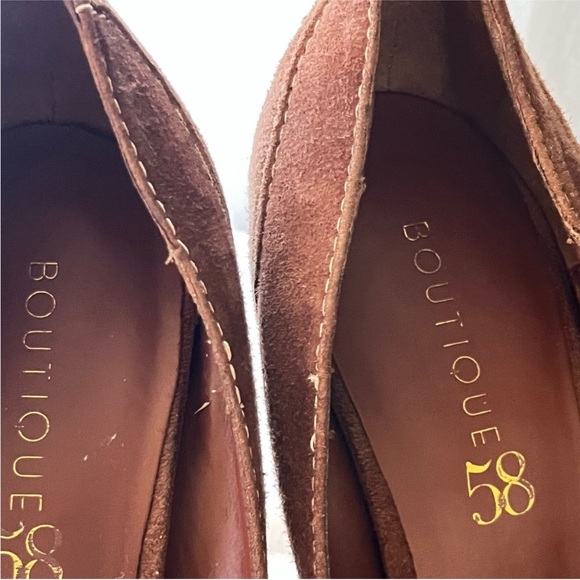 Studio 58 Heels Size 9.5 Great Condition.Brown
Suede w/White Exposed Stitching - Picture 6 of 10